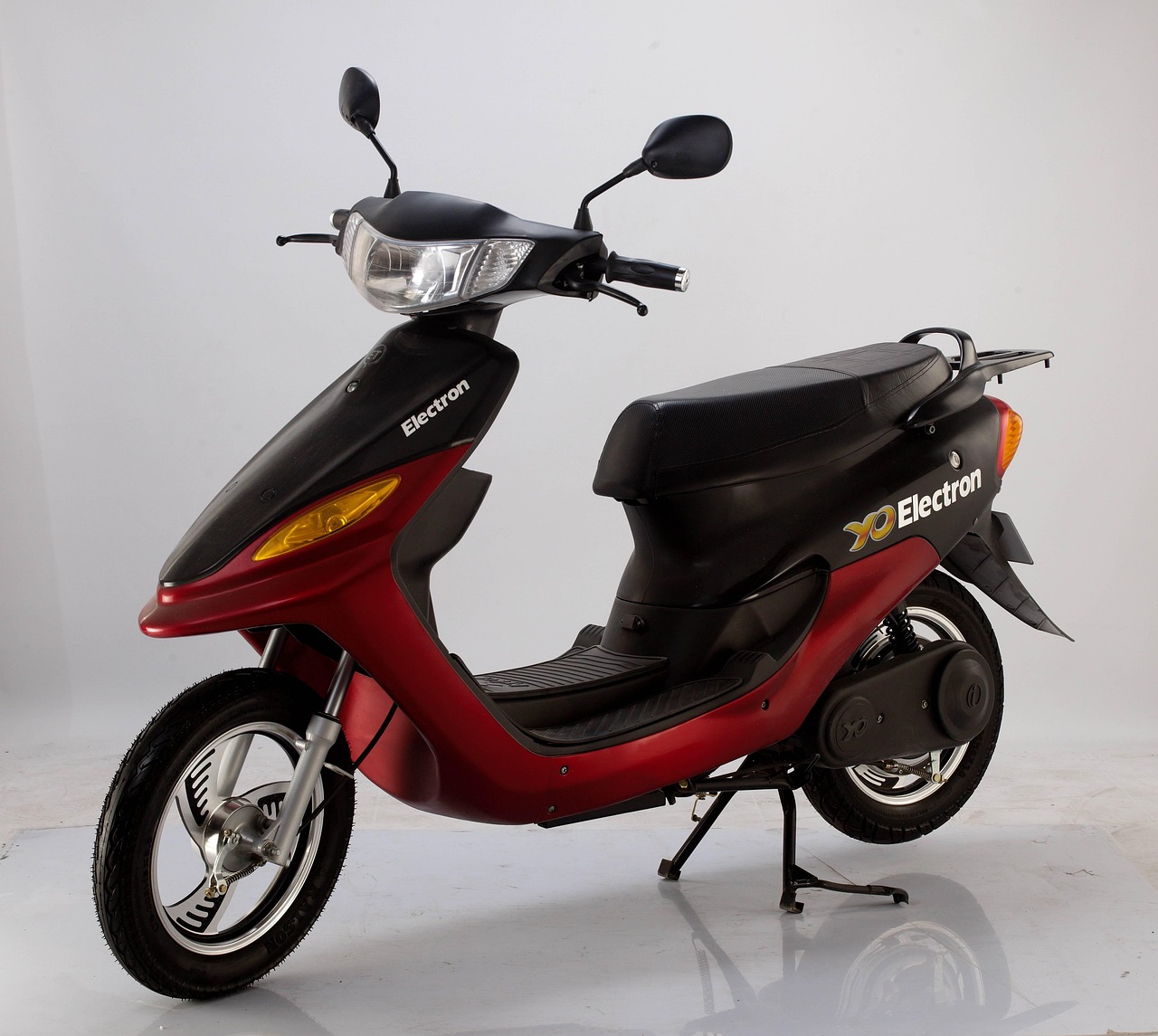 騰勢(shì)N7電動(dòng)汽車，未來(lái)價(jià)格與配置展望（2024年）